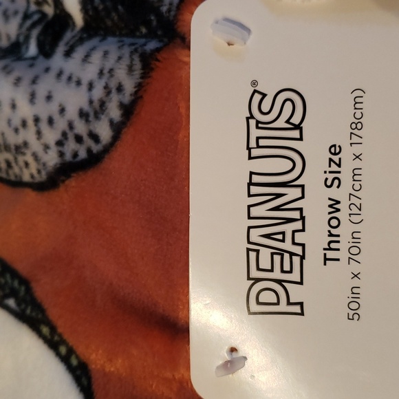 Peanuts Snoopy Halloween Pet Throw NWT - Picture 3 of 6